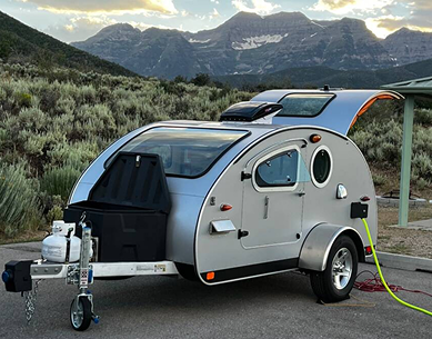 Off Grid Caravan Power Setup