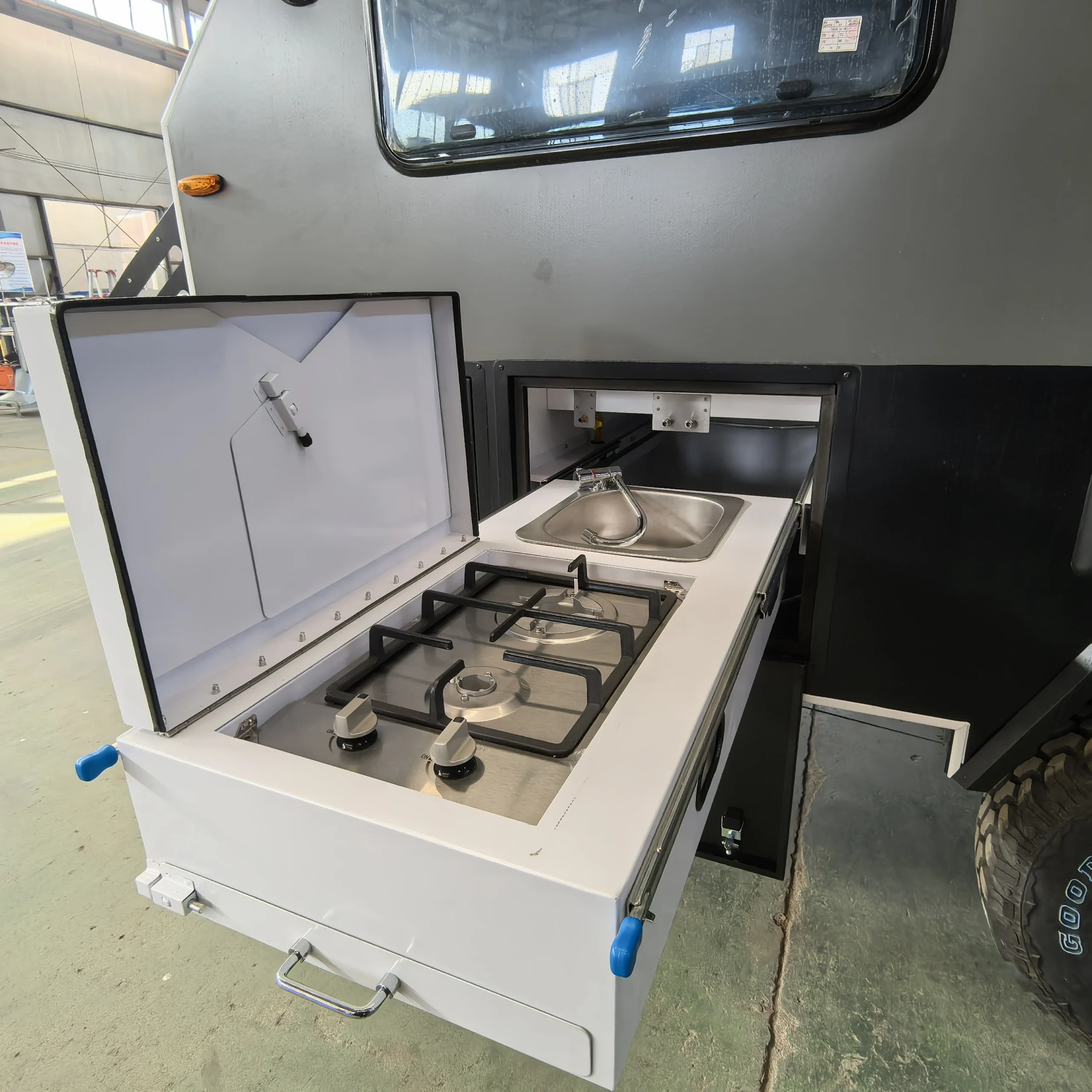 Eden Lightweight Modern Intelligent Travel Mini Off-Road Camping Hybrid Overland Camping RV Small Camper Trailer