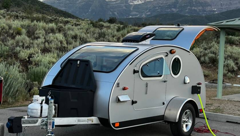 Off-Grid Caravan Power: Solar, Lithium & Inverters Explained